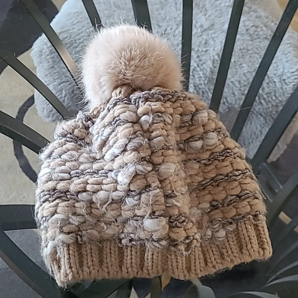 Chunky Knit Beanie with Pom Pom ❤️